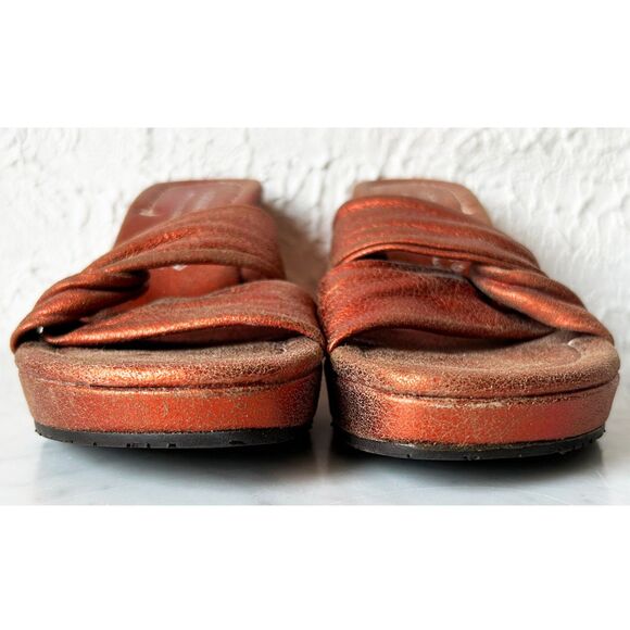 Donald J Pliner Vivi Metallic Orange Leather Slip On Wedge Sandal - Women's 5.5M - Picture 5 of 10